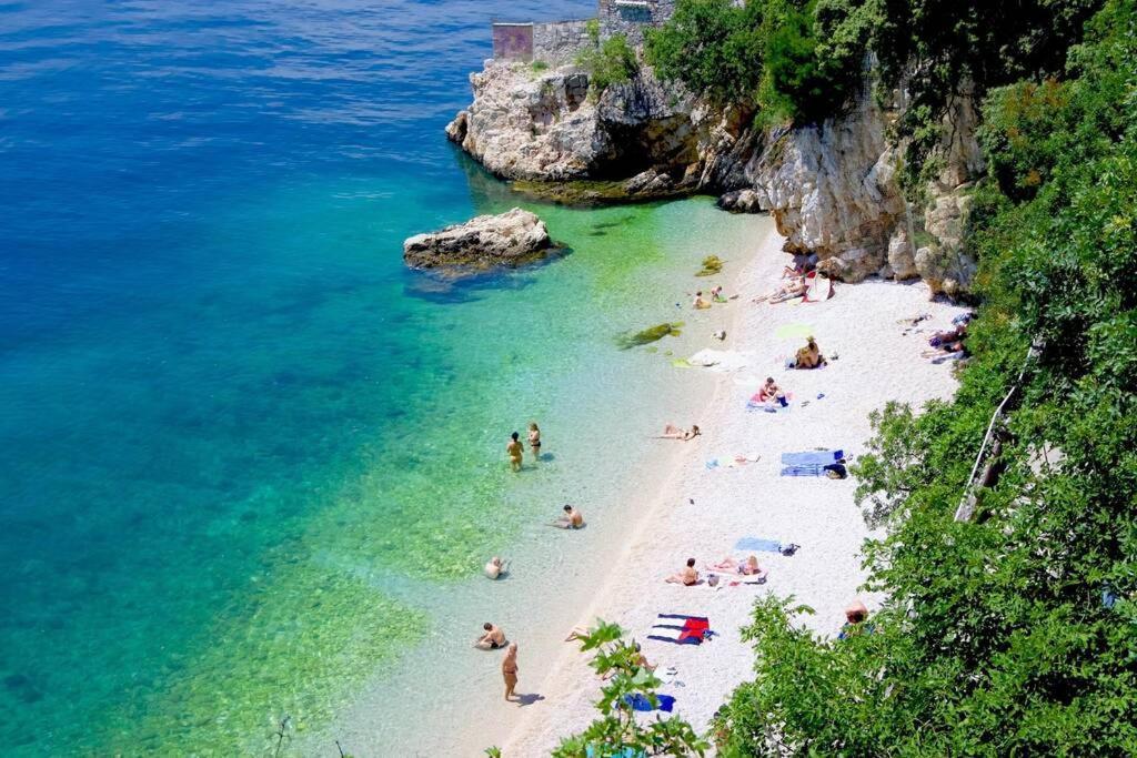 Cozy Apartment With Balcony 10 Min From The Beach Rijeka Extérieur photo