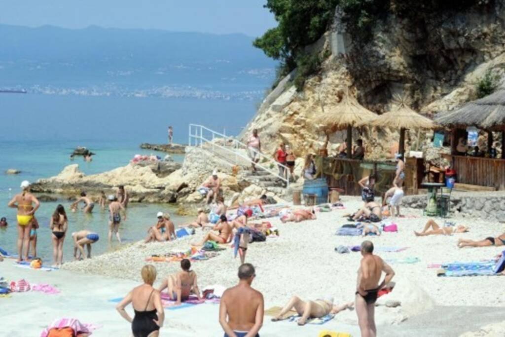 Cozy Apartment With Balcony 10 Min From The Beach Rijeka Extérieur photo